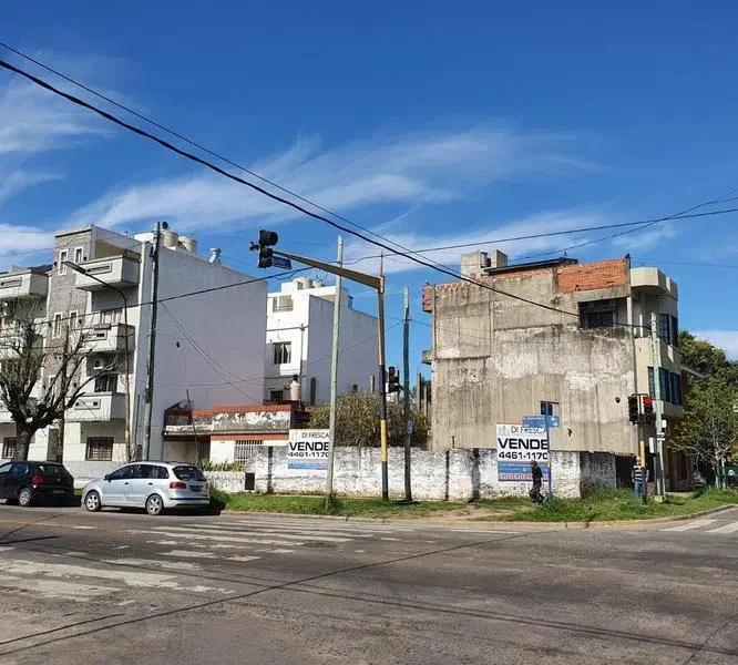CASA 3 AMB EXCELENTE UBICACION 3