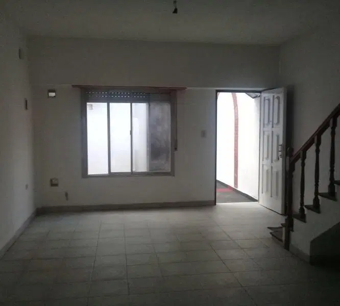 DUPLEX 3 AMB. INTERNO CON PATIO 3