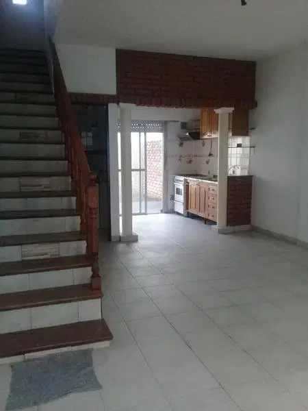 DUPLEX 3 AMB. INTERNO CON PATIO 5