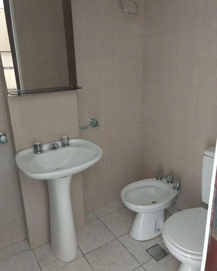 Departamento 2 amb. con patio en San Justo 3
