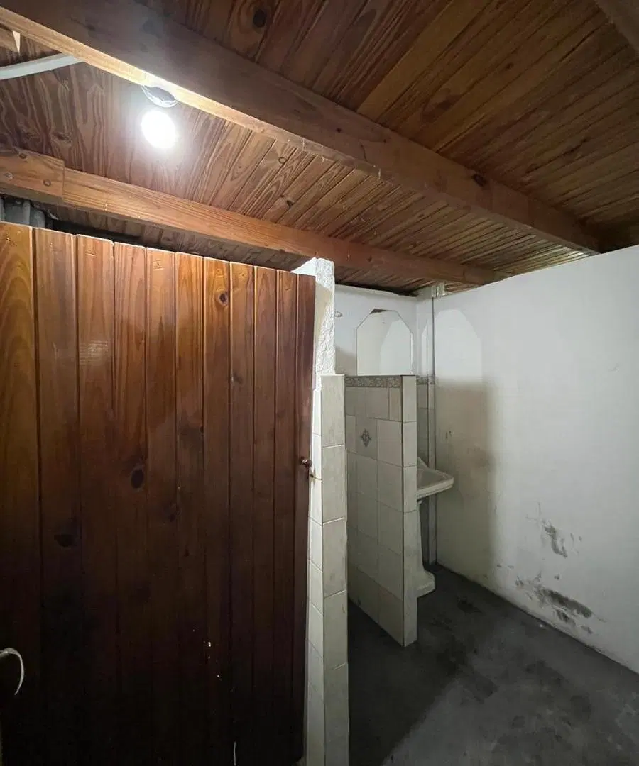 Galpón de 350 m2 Excelente Ubicacion sibre calle Arieta 1642 5