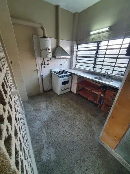 DEPARTAMENTO 2 AMB. EN PRIMER PISO 5