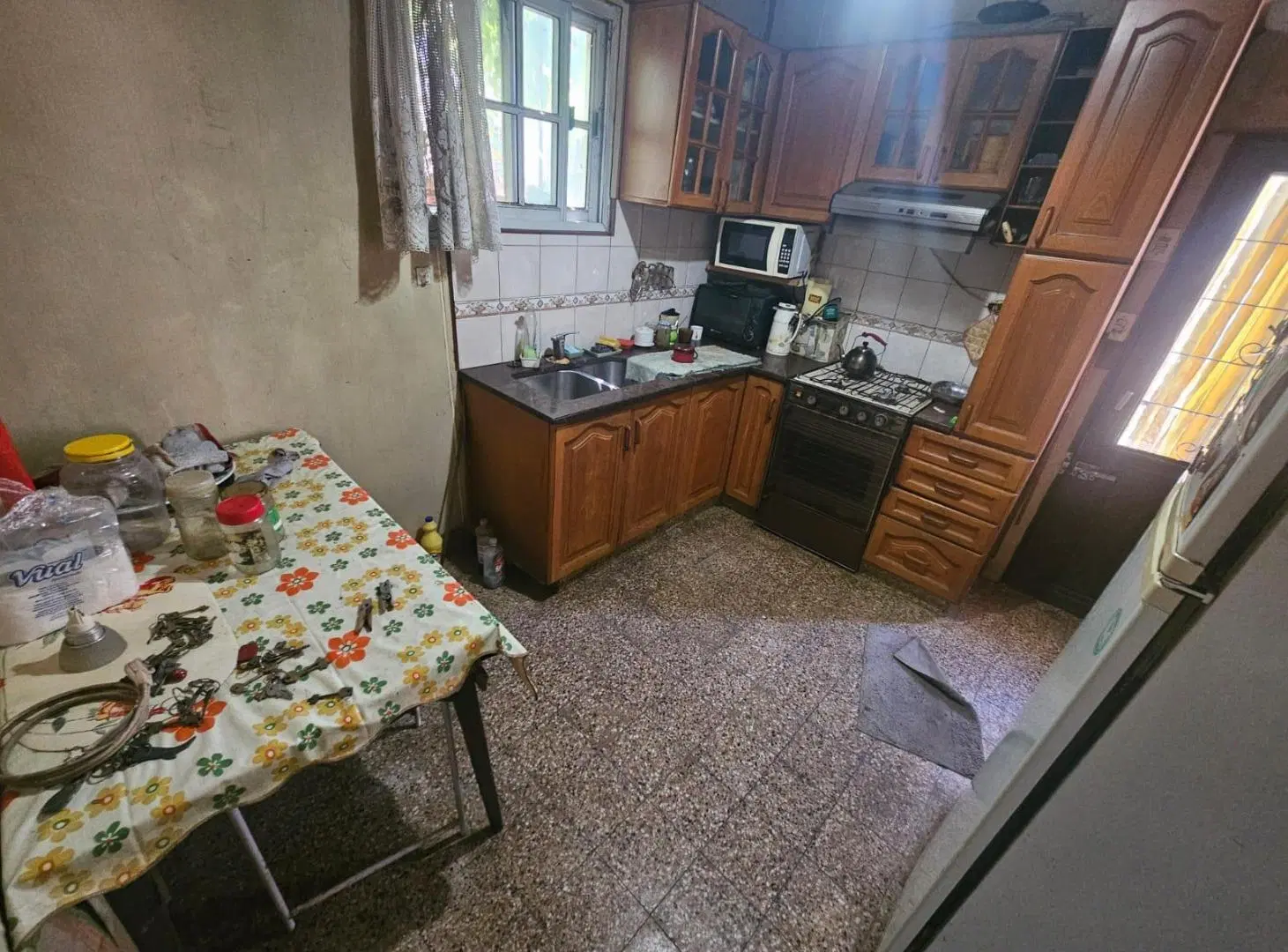 Casa 3 amb. con amplio Frente 2
