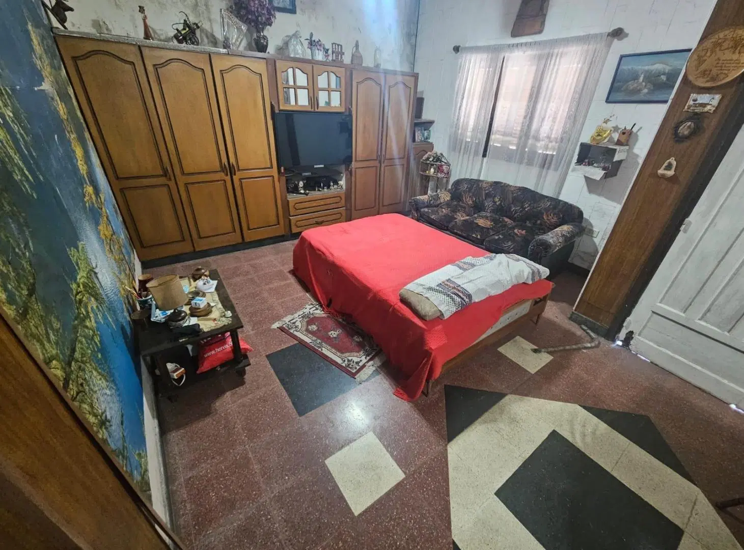 Casa 3 amb. con amplio Frente 5