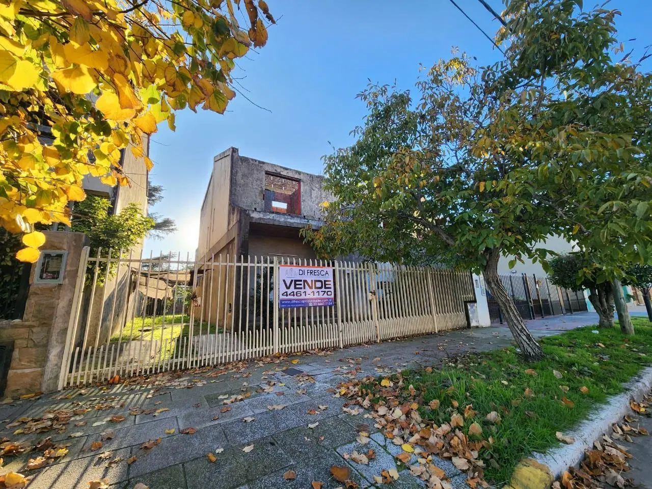 Casa en en Villa Luzuriaga a Reciclar 2