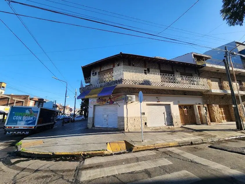 inmueble Comercial y familiar. 2