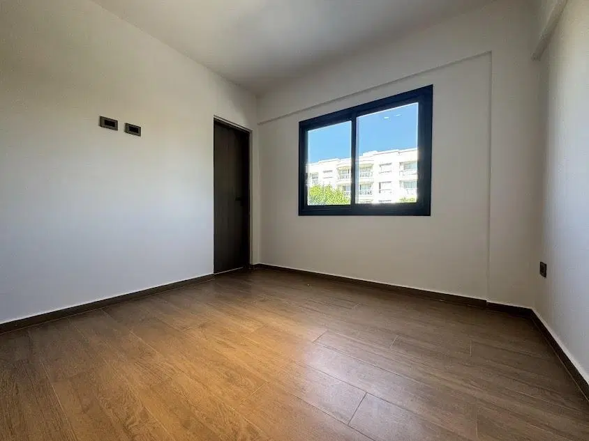 DEPARTAMENTO DE 3 AMB. CON COCHERA SEMIPISO DE EXCELENTE CALIDAD 5