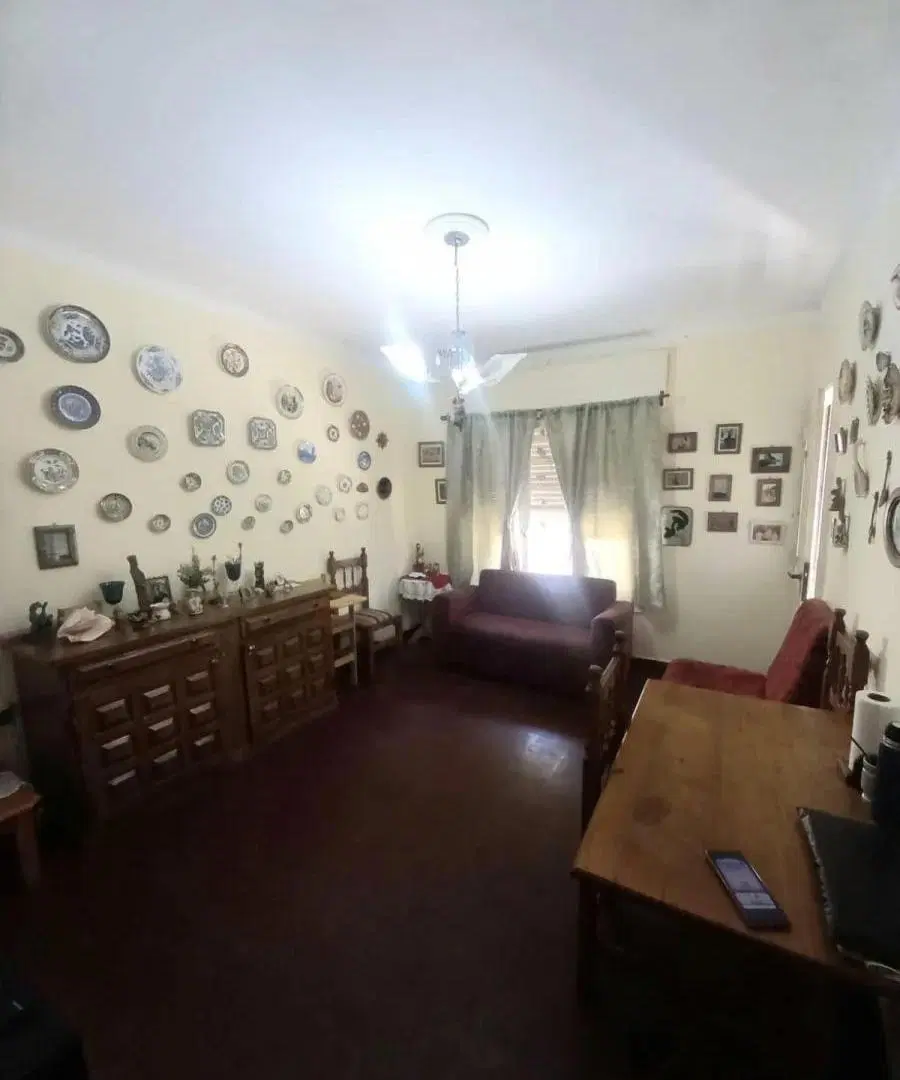 Casa 3 amb. sobre lote irregular 5