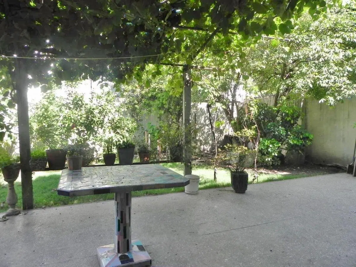 Casa 3 amb. con fondo libre 4