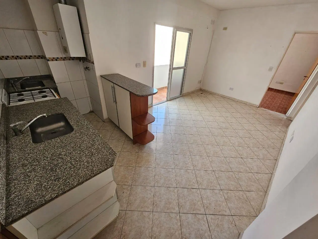 Departamento de 2 amb. amplios con balcon 8