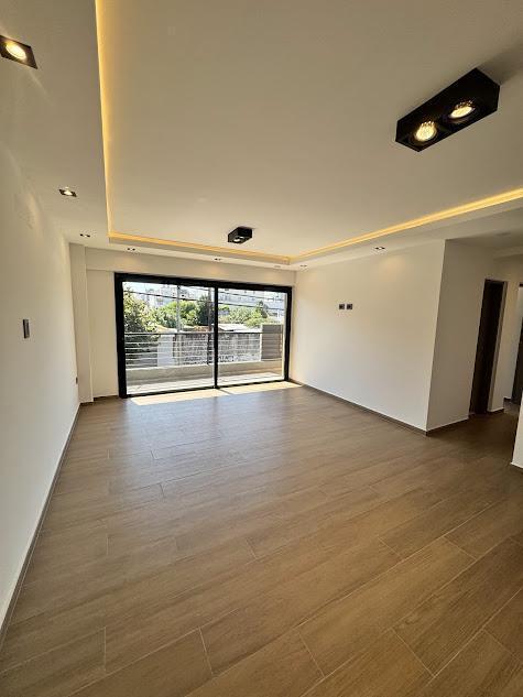 Foto de DEPARTAMENTO SEMIPISO DE 3 AMB. CON COCHERA DE CALIDAD UNICA, imagen 3