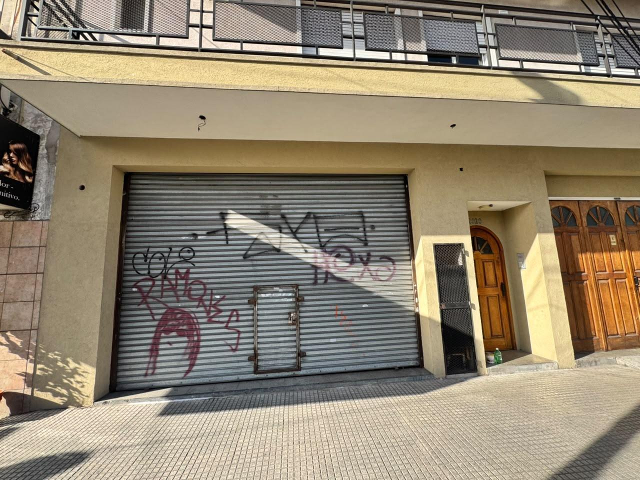 Foto de Local de 42 m2 en Alquiler Villa Luzuriaga, imagen 5