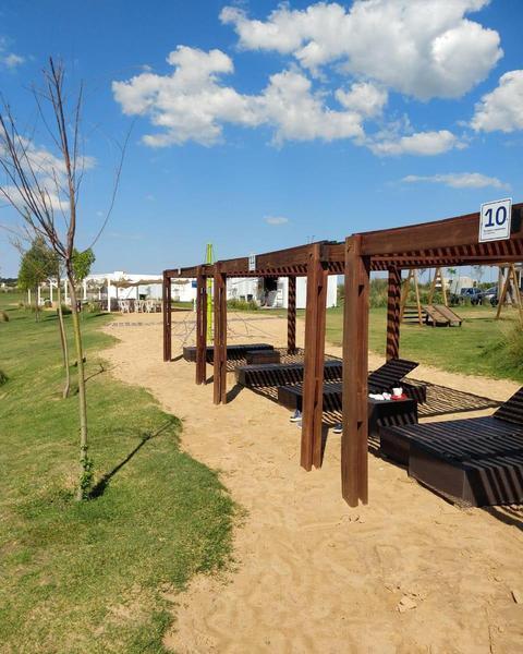 LOTE INTERNO EN ARAUCARIAS, PUERTOS