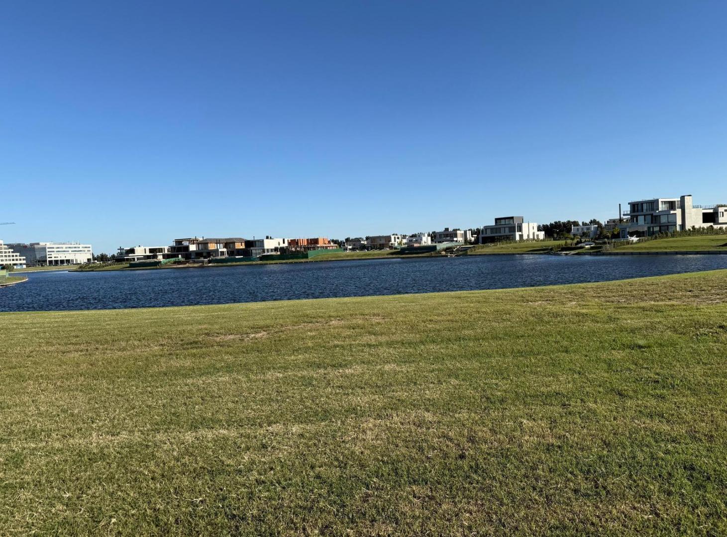 Foto de Terreno en venta al lago Central, Puentes Nordelta, imagen 3