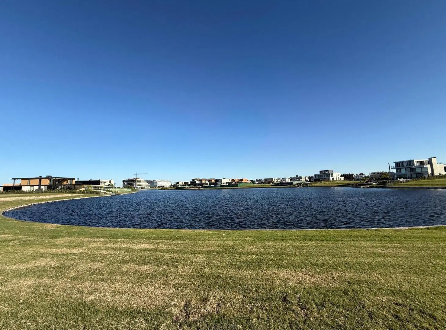 Terreno en venta al lago Central, Puentes Nordelta 1