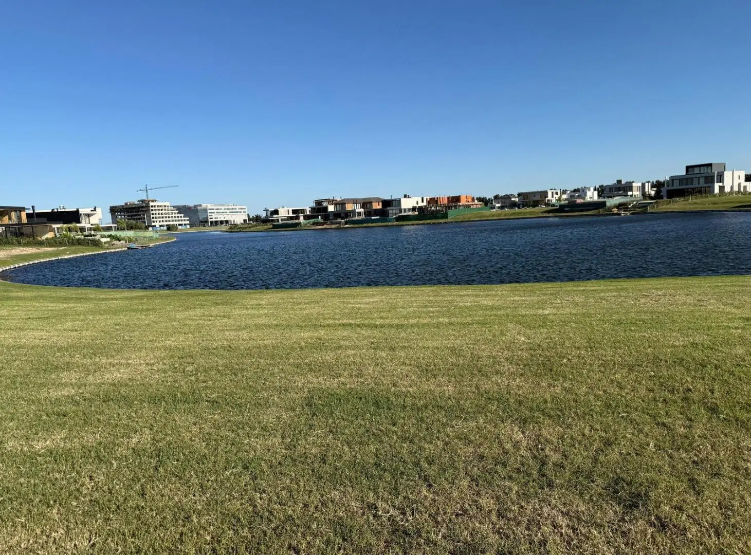 Terreno en venta al lago Central, Puentes Nordelta 2