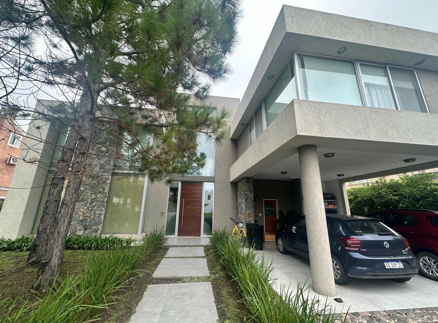 Foto de Casa en Venta - Barrio Los Castores, Nordelta, imagen 1