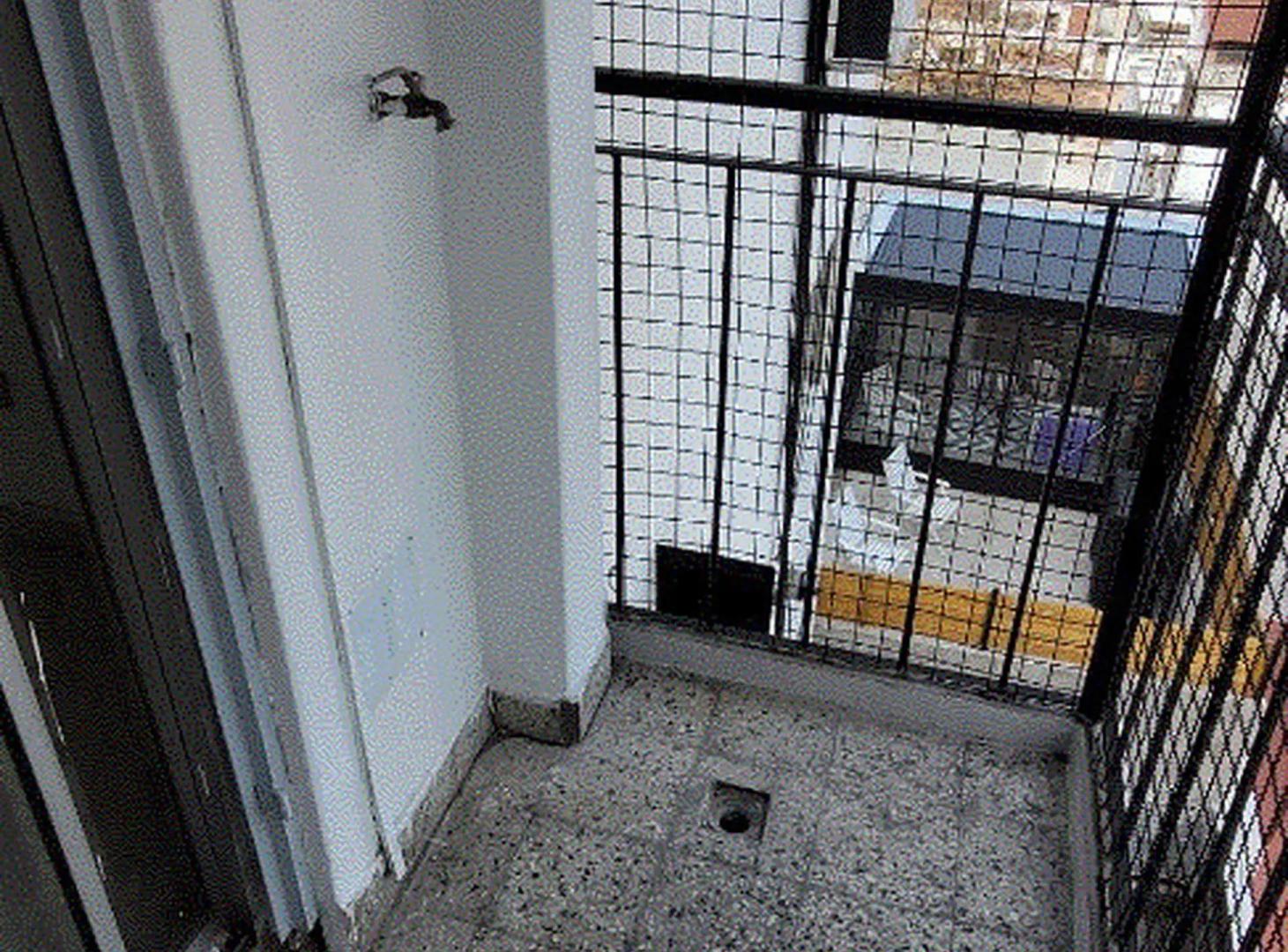 Foto de 2 AMB CON BALCON - COCINA SEPARADA- BAÑO COMPLETO - SE VENDE CON RENTA, imagen 3