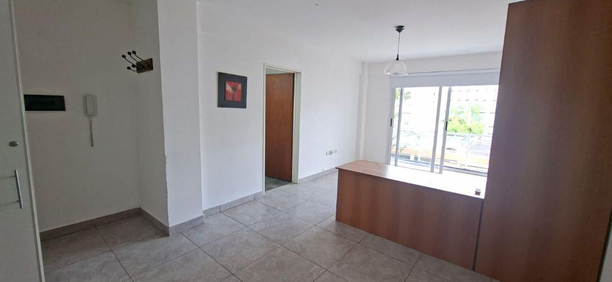 Foto de MONOAMBIENTE CABALLITO - AMPLIO Y LUMINOSO - CON BALCON, imagen 1