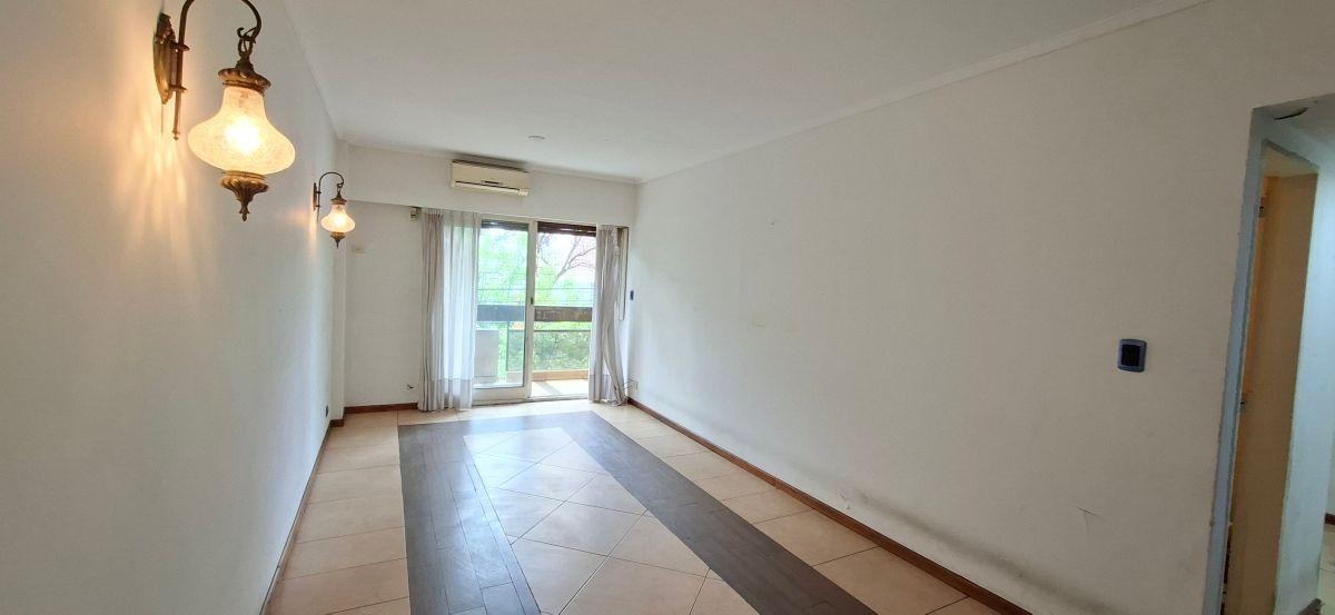 Foto de 4 AMB CON DEPENDENCIA - BAÑO COMPLETO Y TOILETTE - BALCON - AL FRENTE, imagen 1
