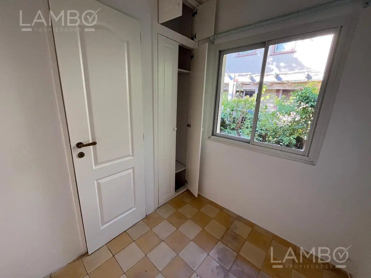 VENTA Casa en una planta en Estancias del Pilar – Barrio La Paz 4