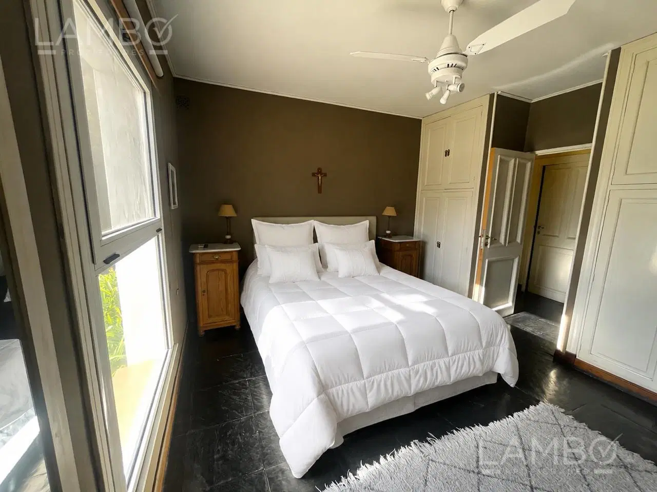 Venta Casa Bella Vista Barrio El Lago 3