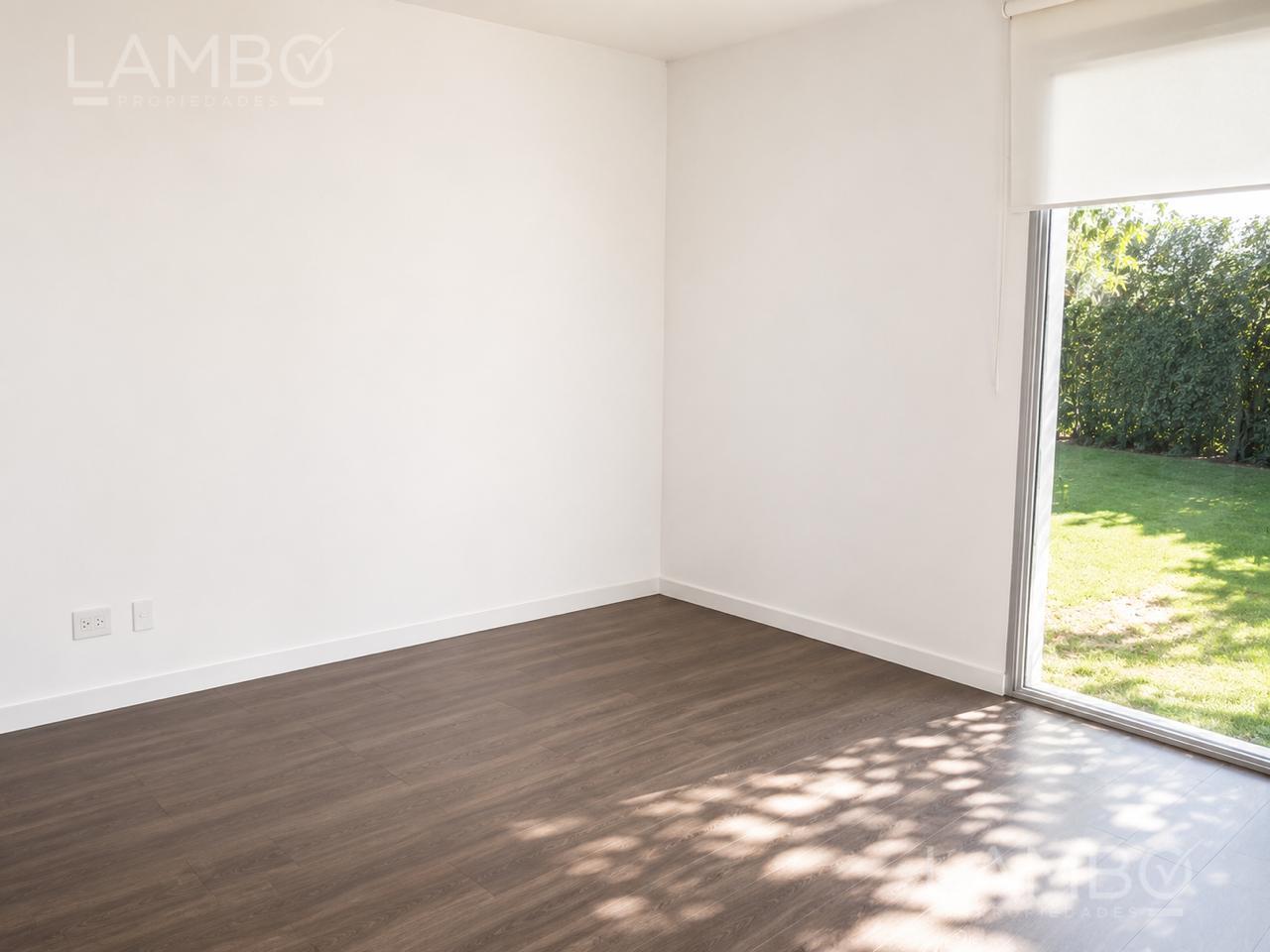 Foto de Venta Casa Pilar Barrio Pilar Privado, imagen 1