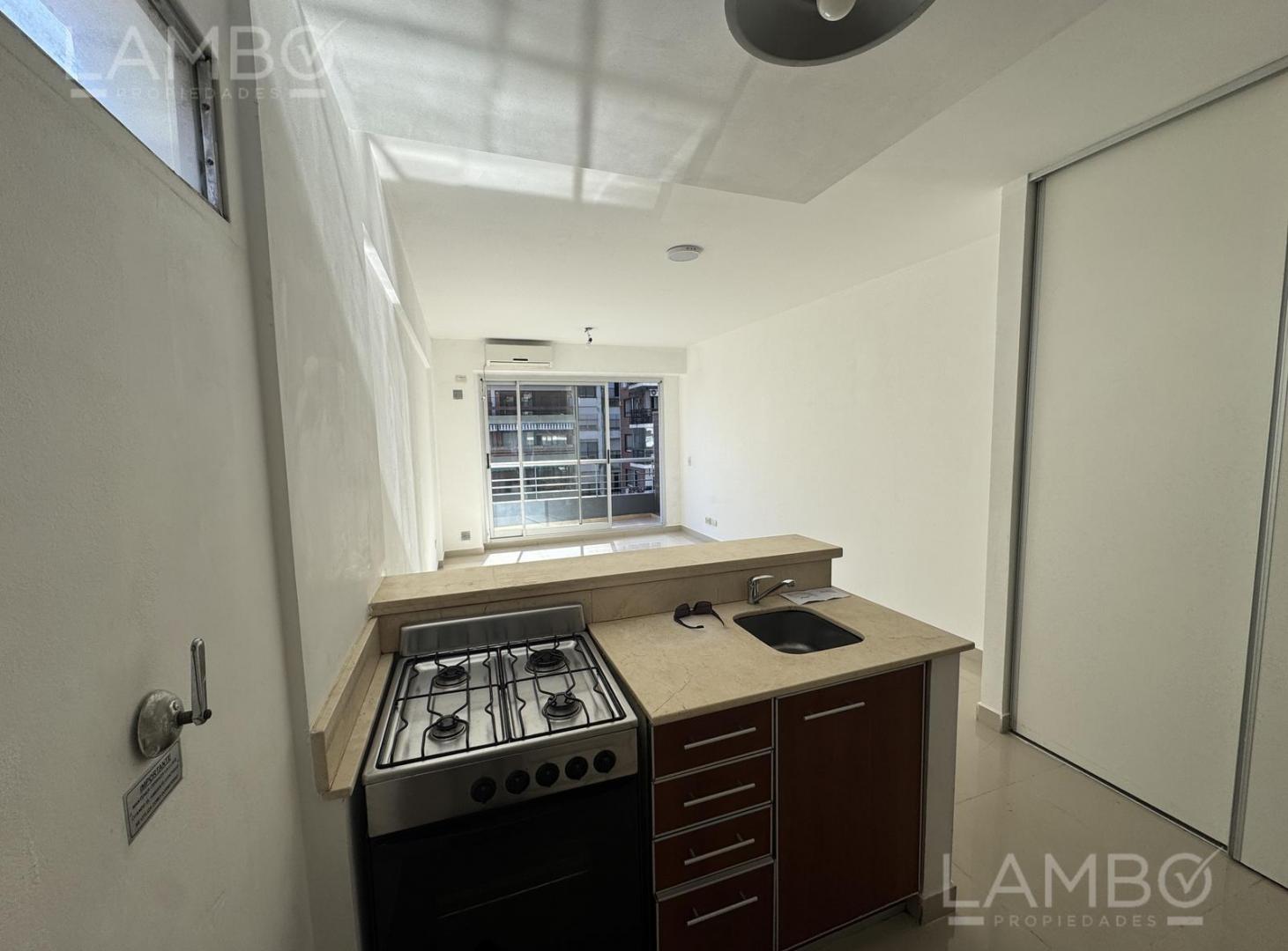Foto de VENTA DEPARTAMENTO CON BALCON VISTA ABIERTA AMENITIES LAS CAÑITAS, imagen 4
