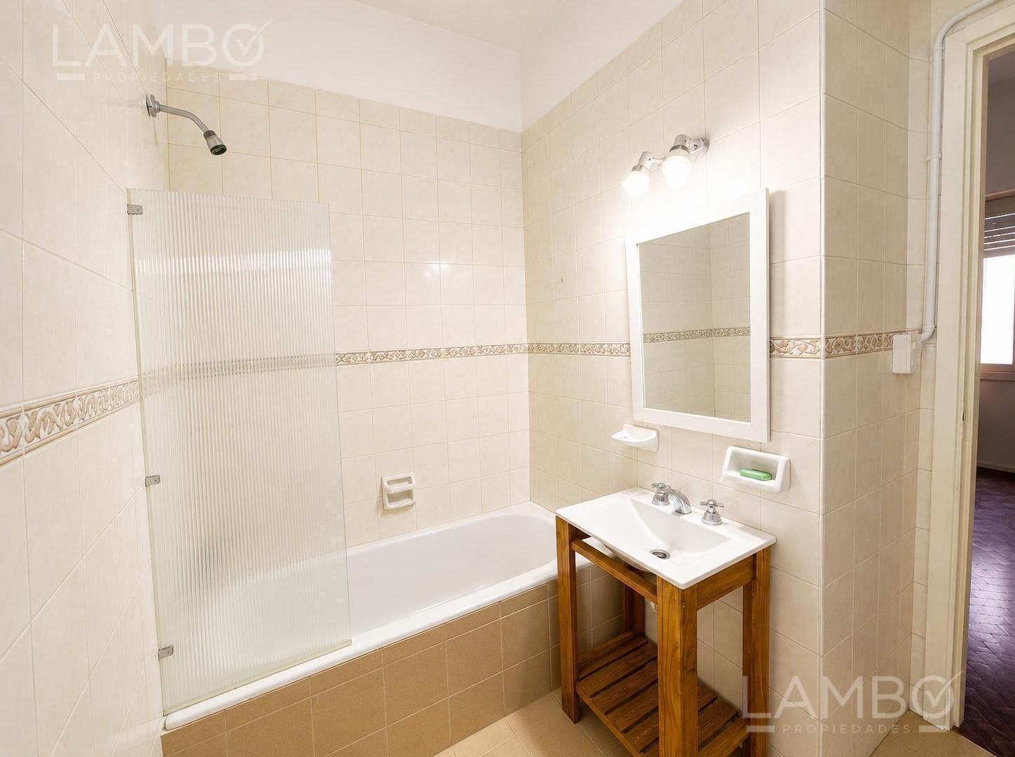 Foto de la propiedad en Venta Departamento 2 Ambientes Recoleta, Recoleta
