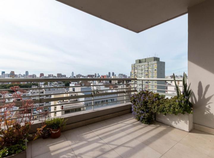 Excelente Dos Ambientes En Torre Con Full Amenities - Balcón Terraza - Exc. Vista 2