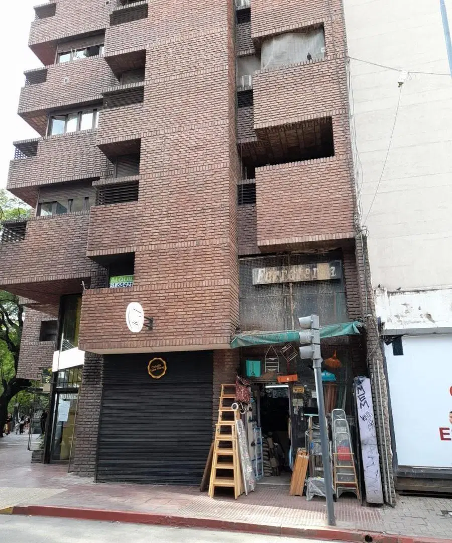 local comercial en alquiler en calle Dean Funes esquina cañada 2