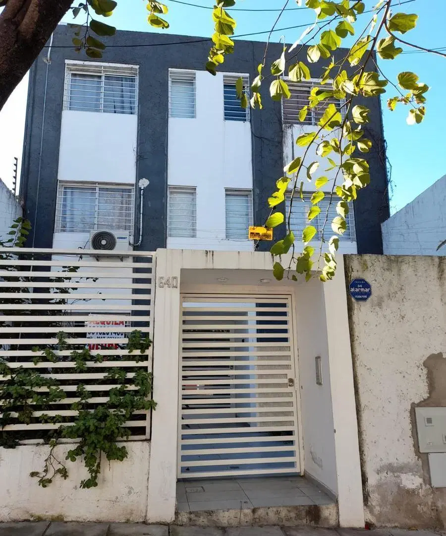MONOAMBIENTE AMOBLADO EN BARRIO GUEMES 2