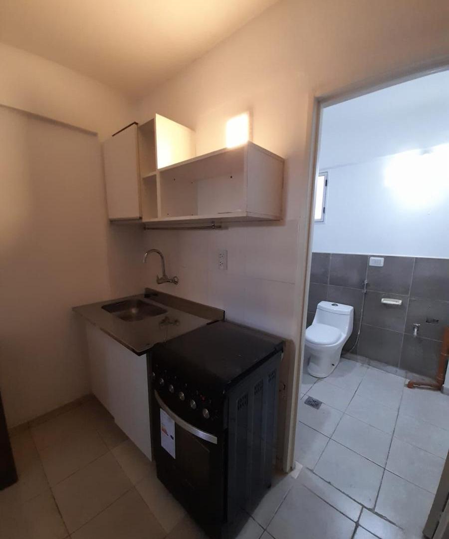 Foto de MONOAMBIENTE AMOBLADO EN BARRIO GUEMES, imagen 3
