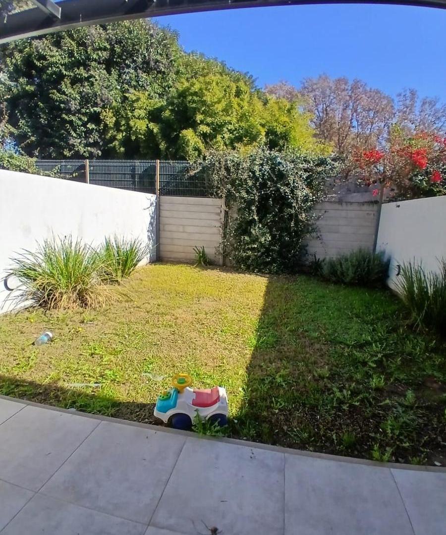 Foto de DUPLEX DE 3 DORMITORIOS, COCHERA, GALERIA CON ASADOR Y PATIO, imagen 1