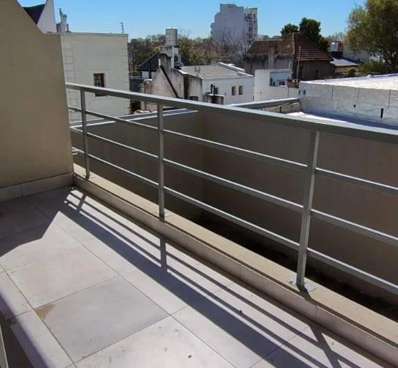 Depto 2 amb c/ balcon y patio - Estrenar - Apto - Artigas al 4900 4