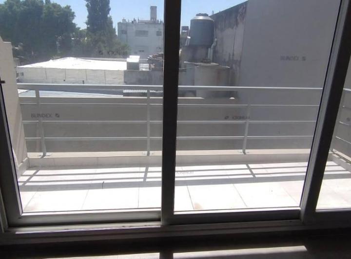 Depto 2 amb c/ balcon y patio - Estrenar - Apto - Artigas al 4900 3