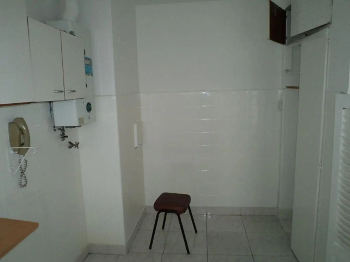 Departamento 2 amb Cocina sep. - lateral luminoso- Llavallol al 4400 3