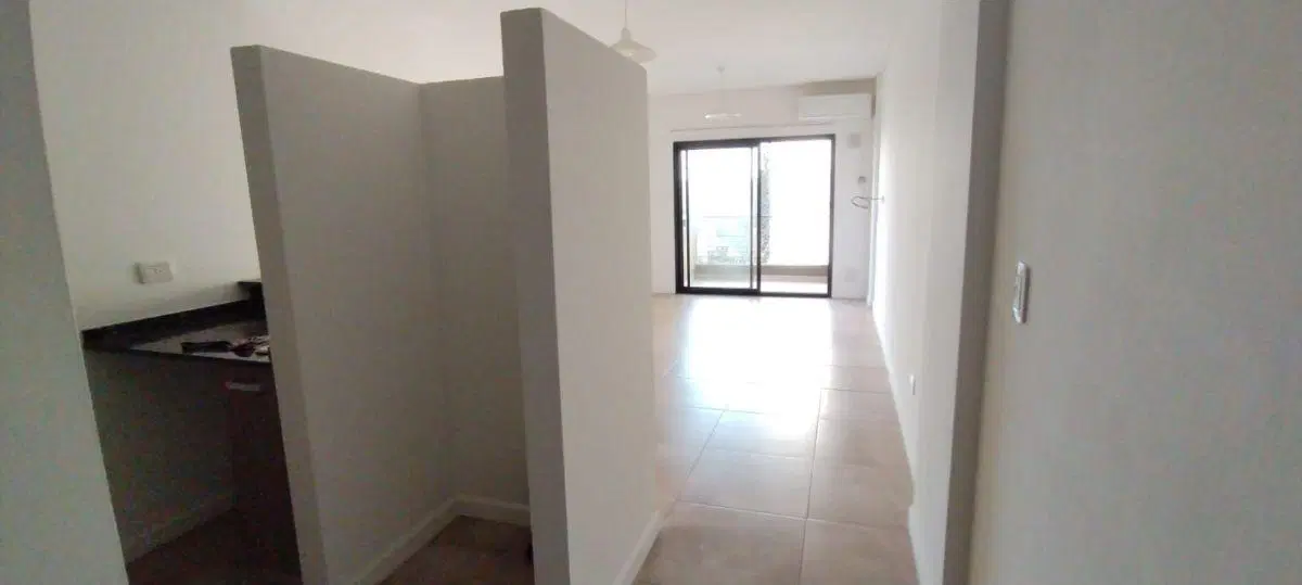 Departamento Monoambiente balcon, gas, aire, SUM- Artigas al 4900 3