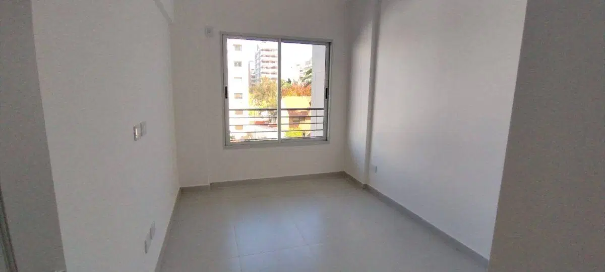 Alquiler Departamento 3 amb estrenar, toilette, balcon- Moldes al 3000 2