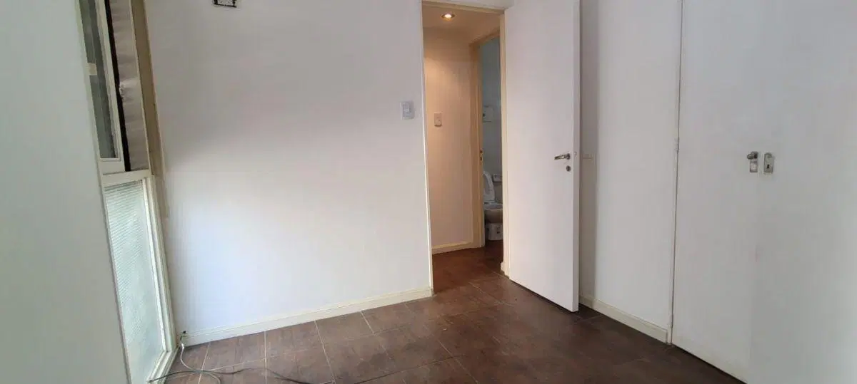 Departamento 2 amb lateral, coc sep - Lavalle y Av Medrano 5