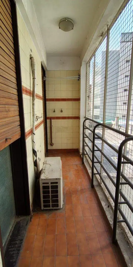 Departamento 2 amb lateral, coc sep - Lavalle y Av Medrano 3