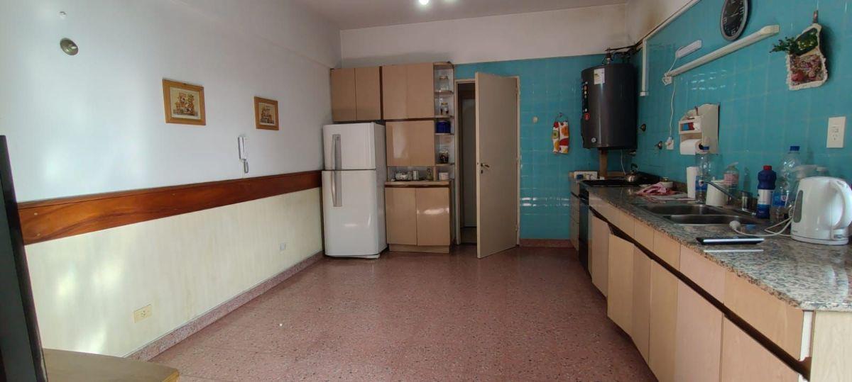 Foto de Departamento Tipo PH 4 Amb, Patio, Sin Expensas - Apto Credito. 110 m² - Llavallol 4800, imagen 2