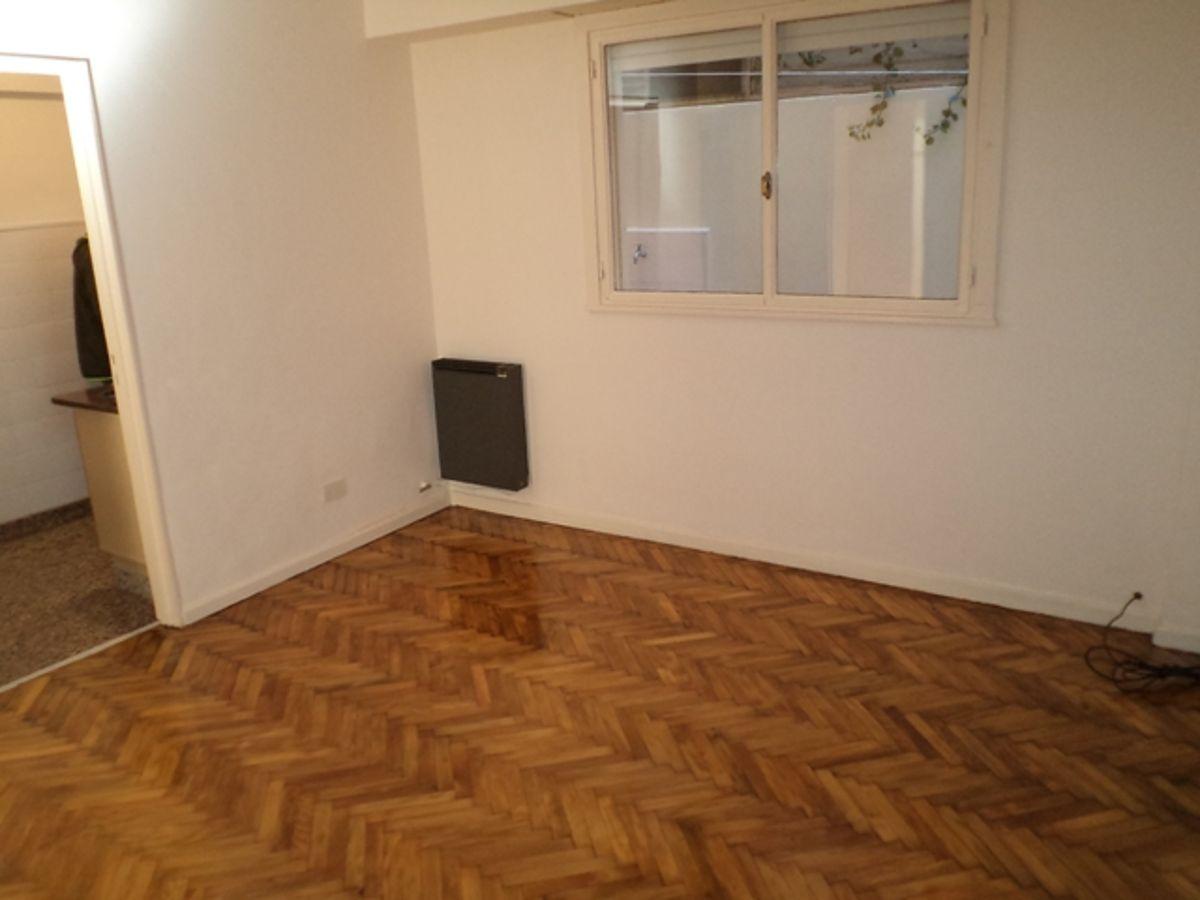 Foto de Departamento tipo PH 2 amb PB interno c/ 2 patios- Estomba al 2600, imagen 2