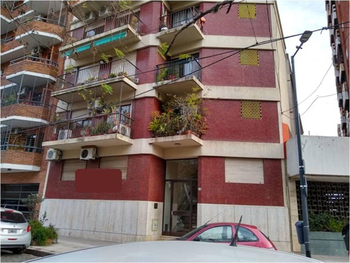 Foto de Departamento tipo PH 2 amb PB interno c/ 2 patios- Estomba al 2600, imagen 3