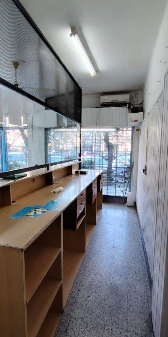 Foto de Local 34m2 - 4,5 x 9m - Exc zona comercial - Roosevelt al 5000, imagen 4