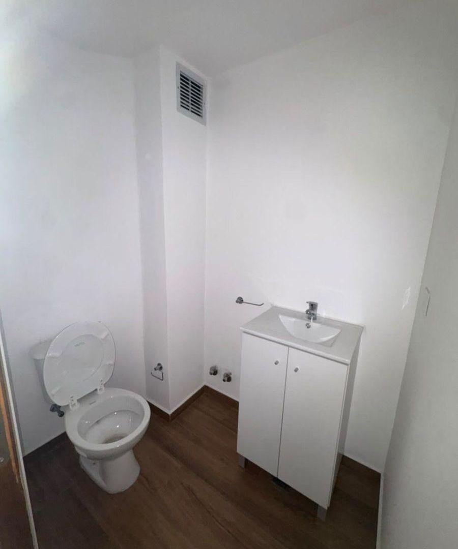 Foto de Departamento 3 amb Estrenar - Cochera - frente - Av Mosconi al 2400, imagen 5