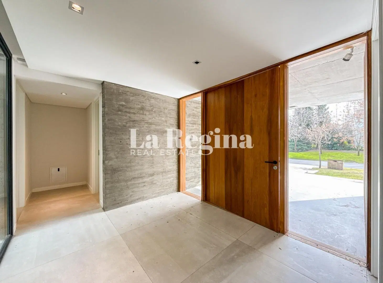 Casa moderna a estrenar con vista al lago central de Nordelta a la venta en Castores, Nordelta. 2