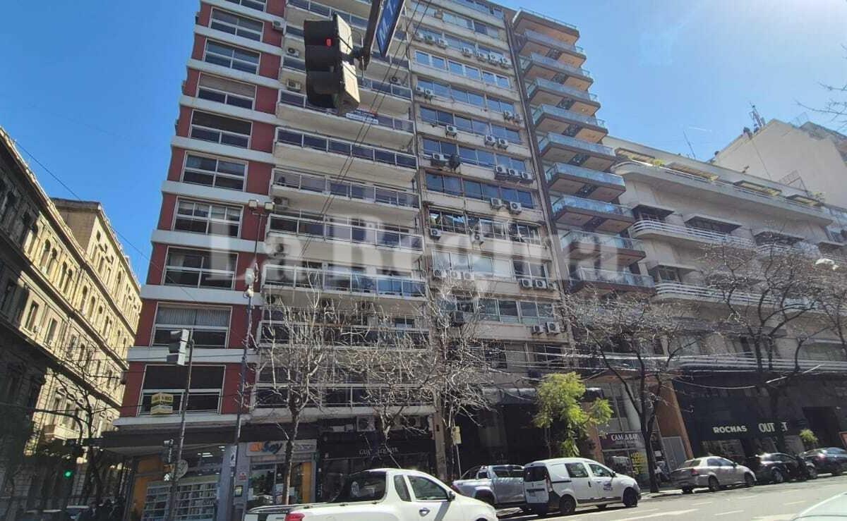 Foto de Departamento Semipiso en Venta en Recoleta, Capital Federal, Buenos, imagen 2