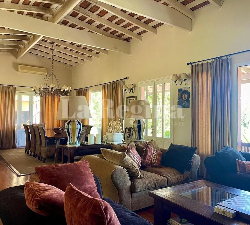 Casa  en Venta en Lima, Zárate, G.B.A. Zona Norte 4
