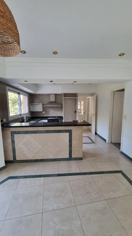 Casa  en Venta en Campos de Alvarez, Francisco Álvarez, Moreno 4